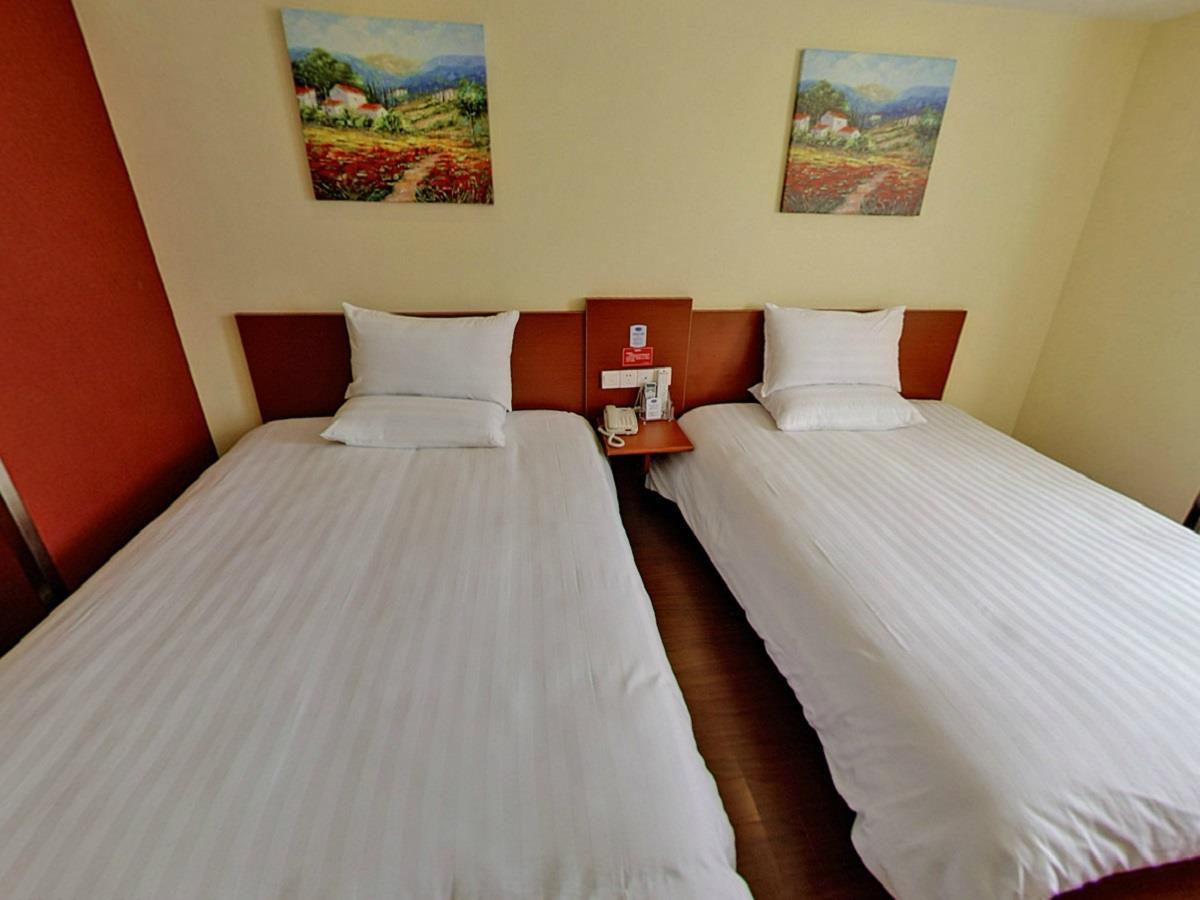 Hanting Express Shanghai Middle Sichuan Road Экстерьер фото