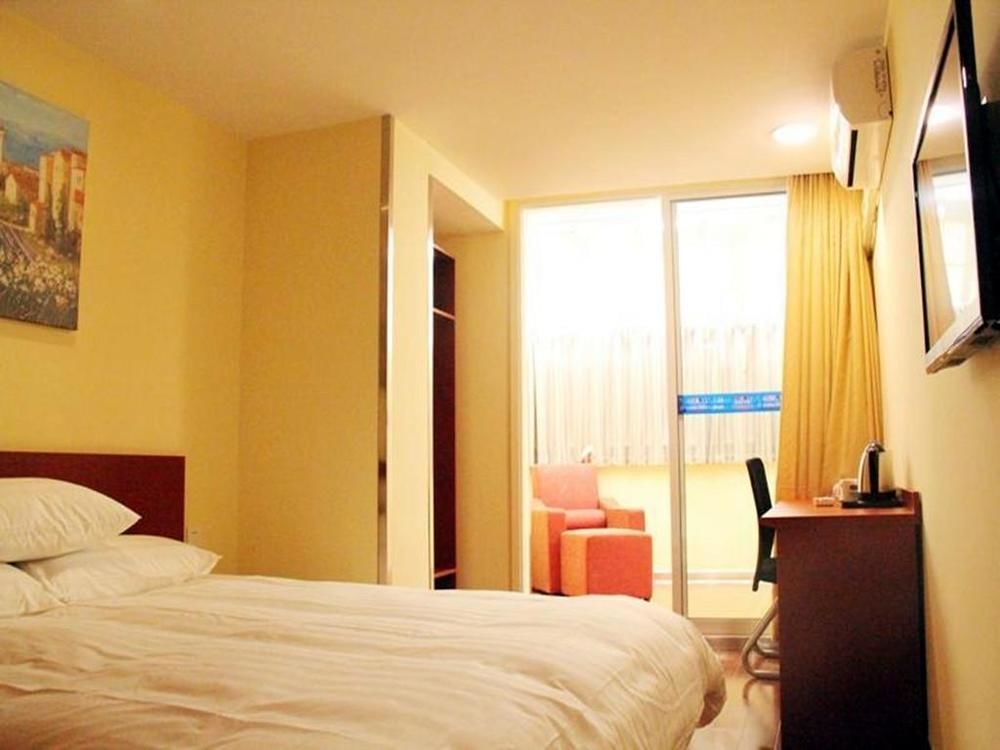 Hanting Express Shanghai Middle Sichuan Road Экстерьер фото