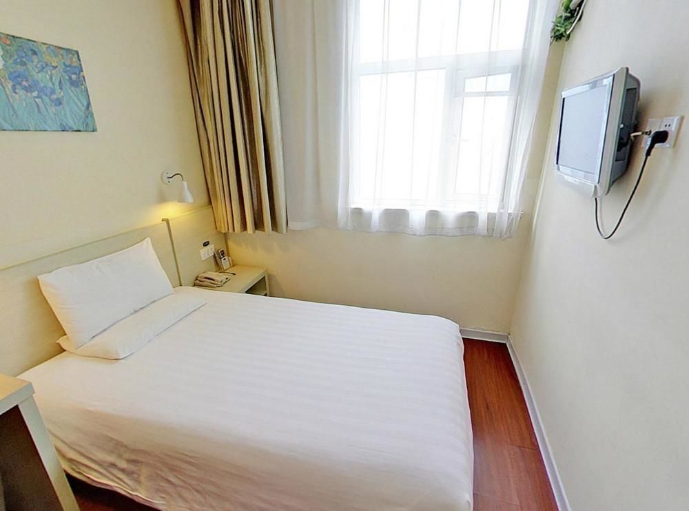 Hanting Express Shanghai Middle Sichuan Road Экстерьер фото